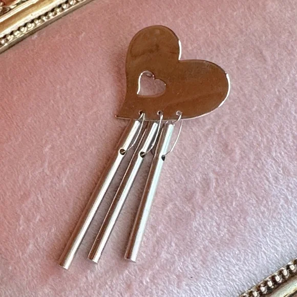 Vintage Working Wind Chime Heart Shaped Brooch Pin Silver Tone - Picture 4 of 9